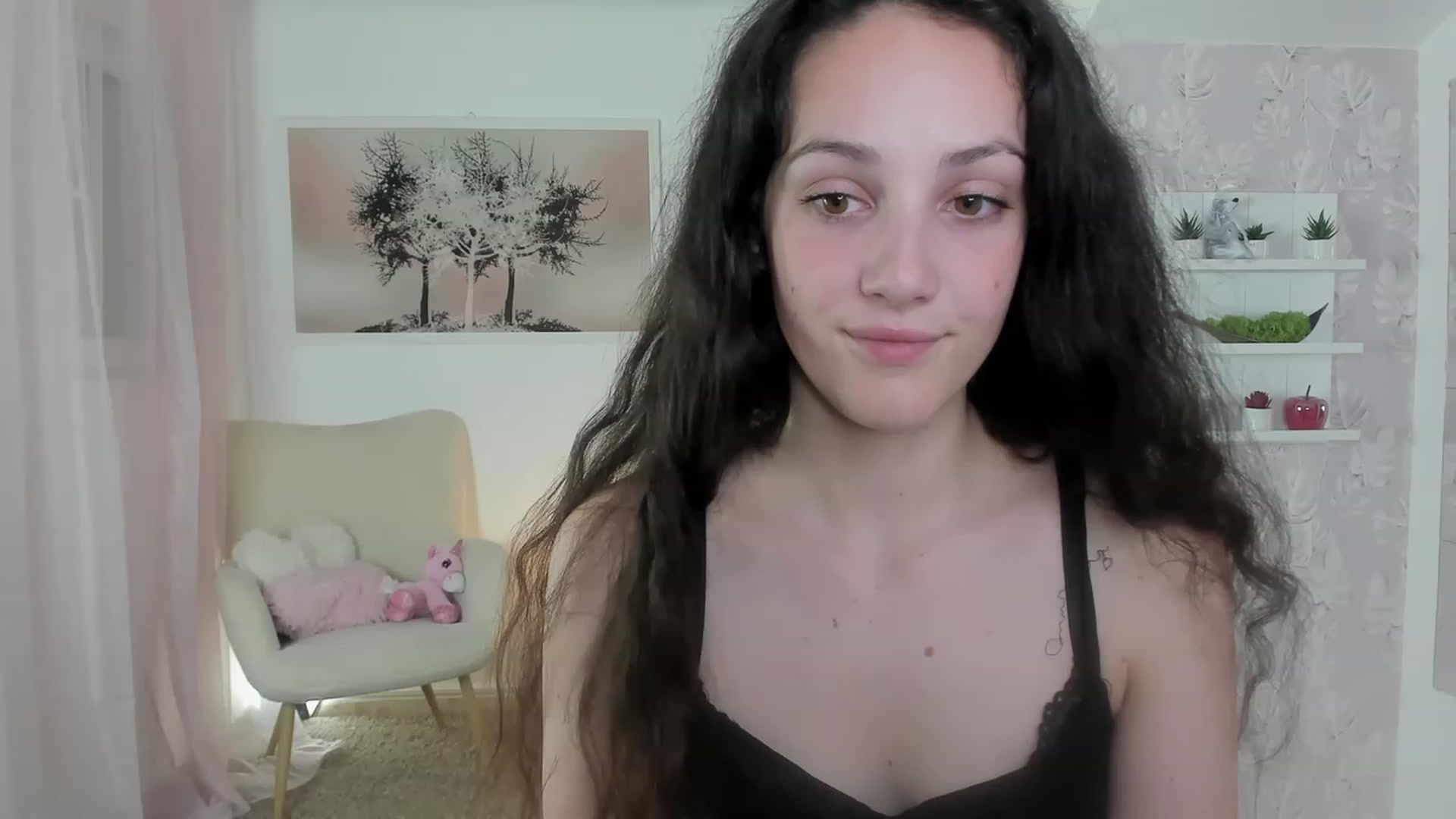 Gallery image thumbnail from Sophie_Rain18's myfreecams stream on, 05/30/2023, 13:53 image 7 of 20