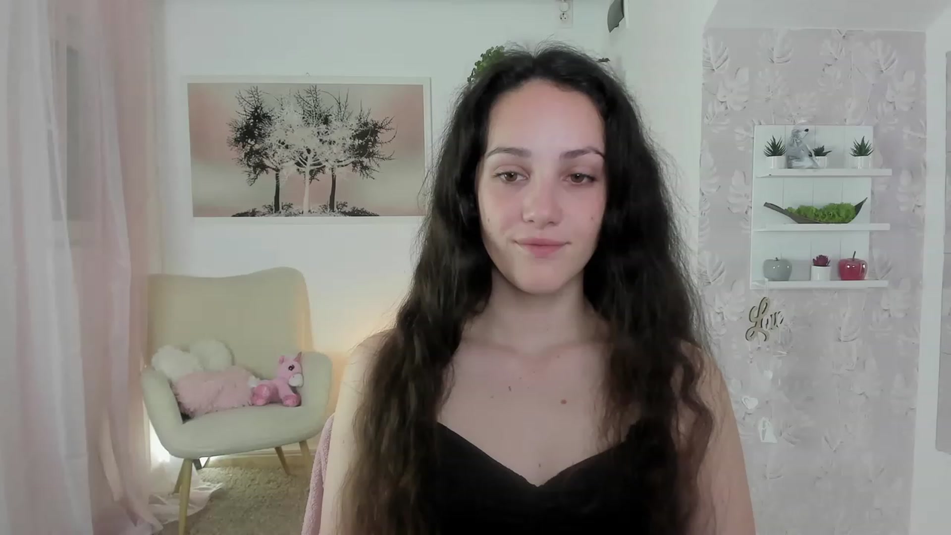 Gallery image thumbnail from Sophie_Rain18's myfreecams stream on, 05/30/2023, 13:53 image 8 of 20