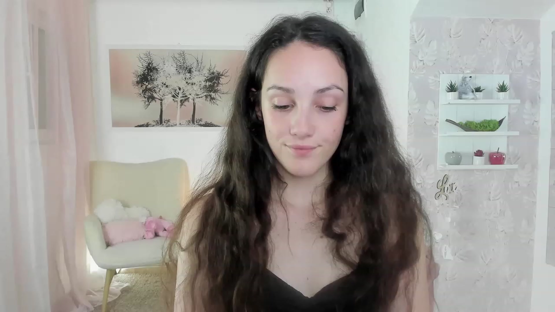 Gallery image thumbnail from Sophie_Rain18's myfreecams stream on, 05/30/2023, 14:42 image 17 of 20