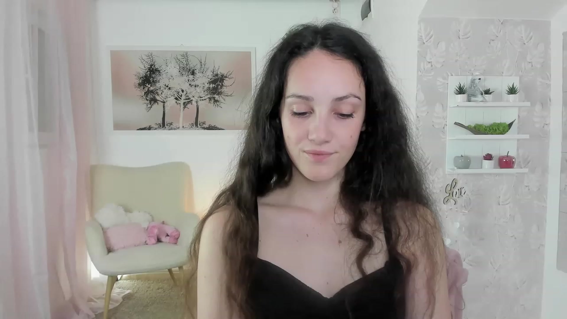 Gallery image thumbnail from Sophie_Rain18's myfreecams stream on, 05/30/2023, 14:42 image 5 of 20
