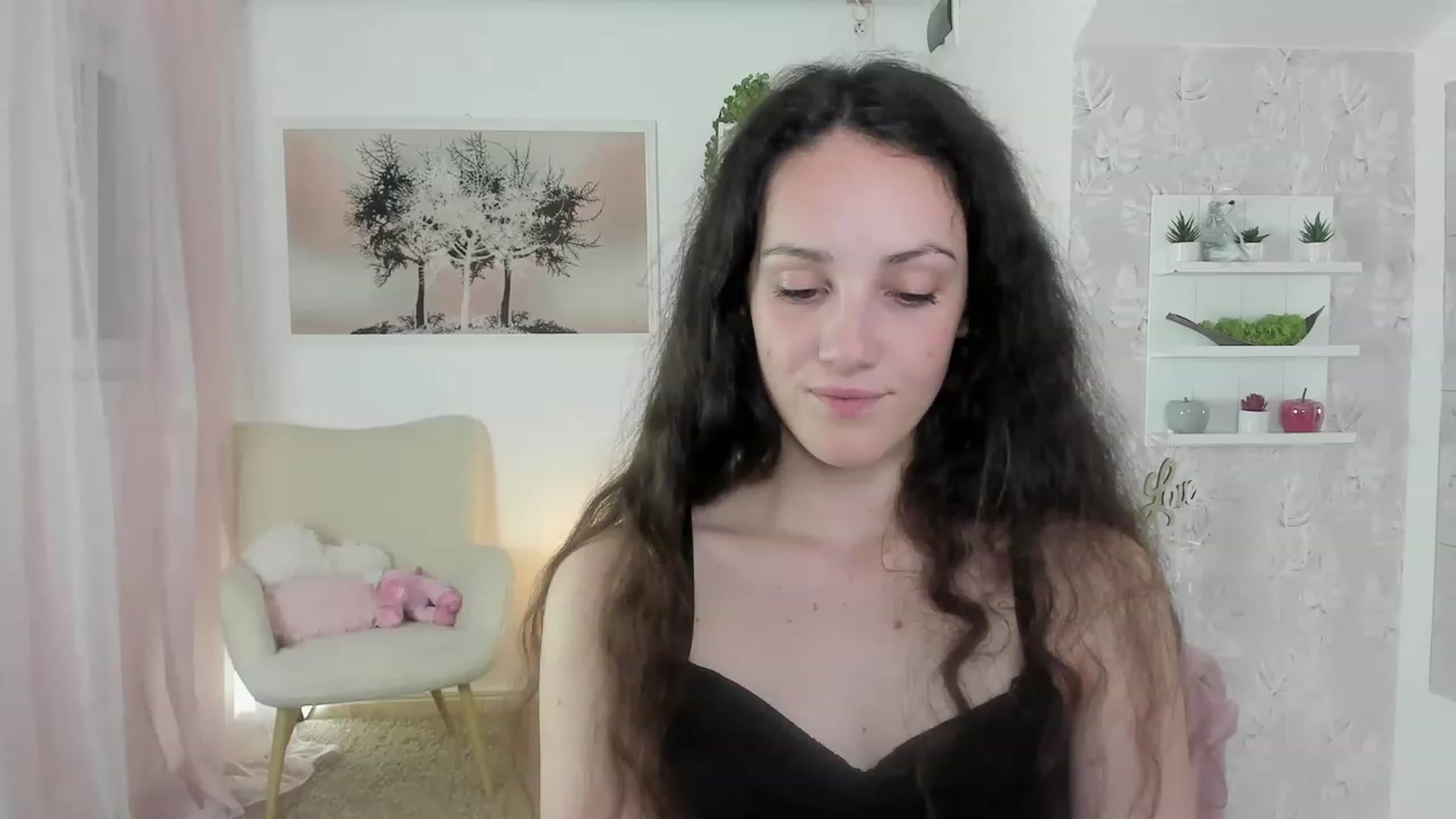 Gallery image thumbnail from Sophie_Rain18's myfreecams stream on, 05/30/2023, 14:42 image 6 of 20