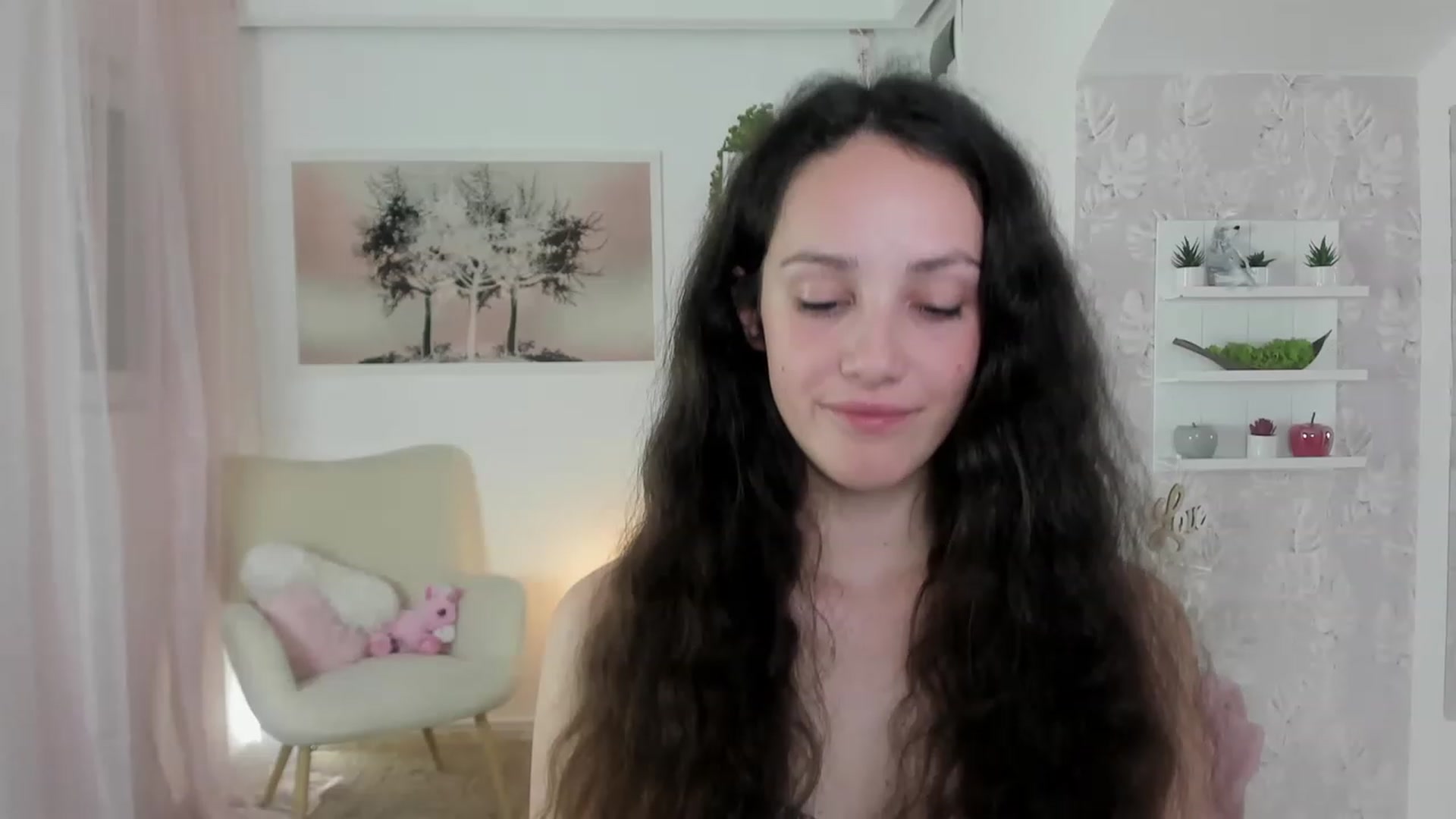 Gallery image thumbnail from Sophie_Rain18's myfreecams stream on, 05/30/2023, 15:42 image 16 of 20