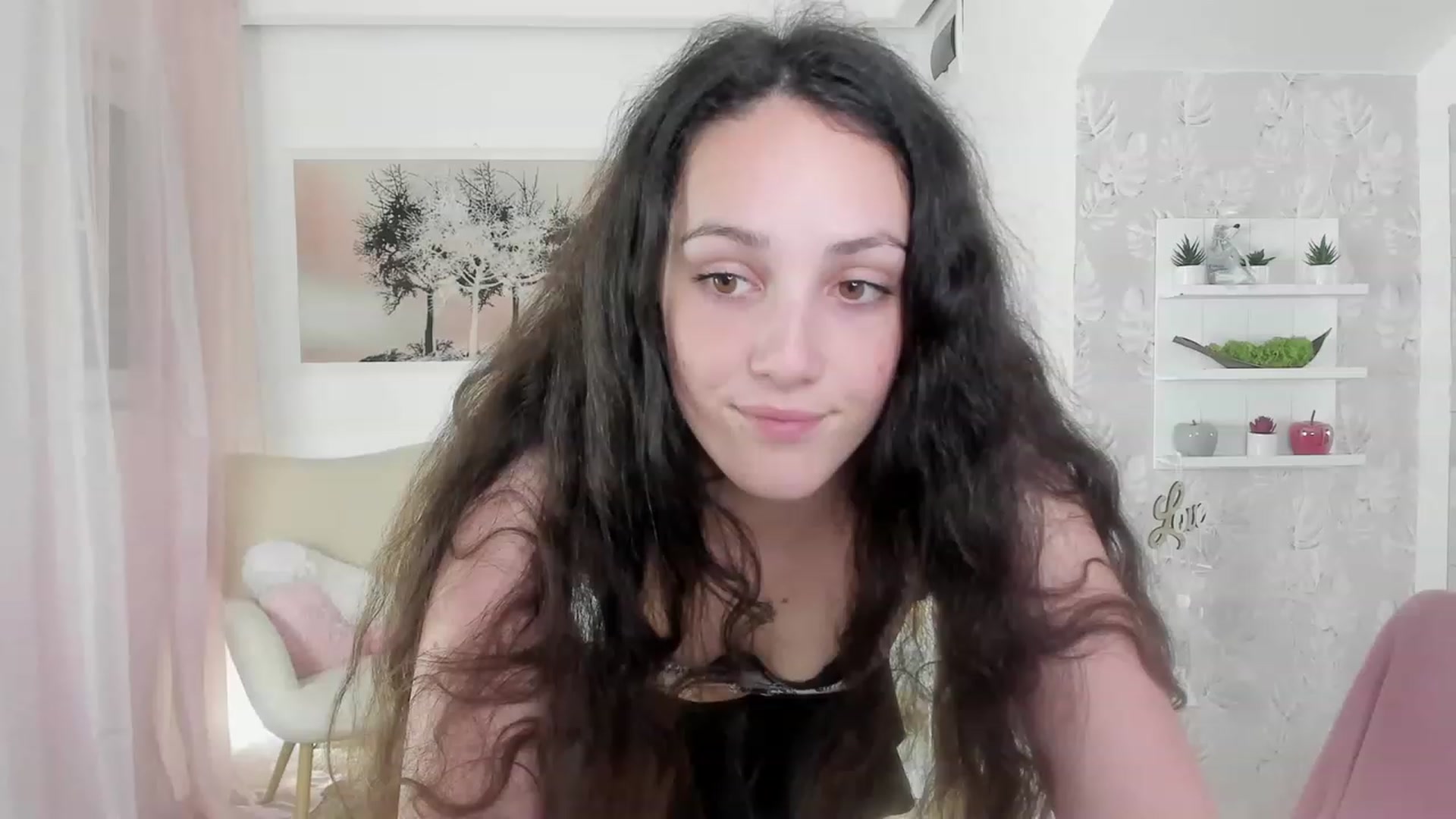 Gallery image thumbnail from Sophie_Rain18's myfreecams stream on, 05/30/2023, 15:42 image 4 of 20