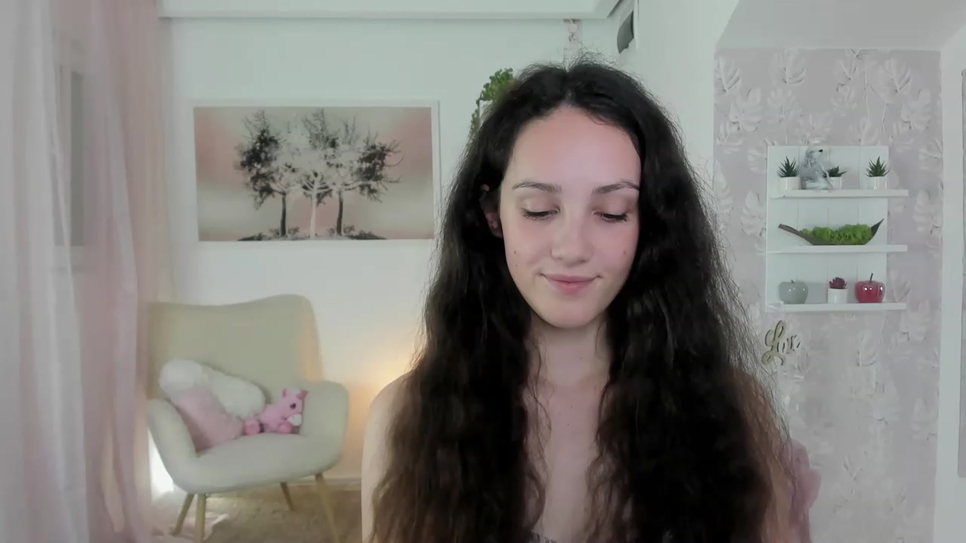 Gallery image thumbnail from Sophie_Rain18's myfreecams stream on, 05/30/2023, 15:42 image 13 of 20