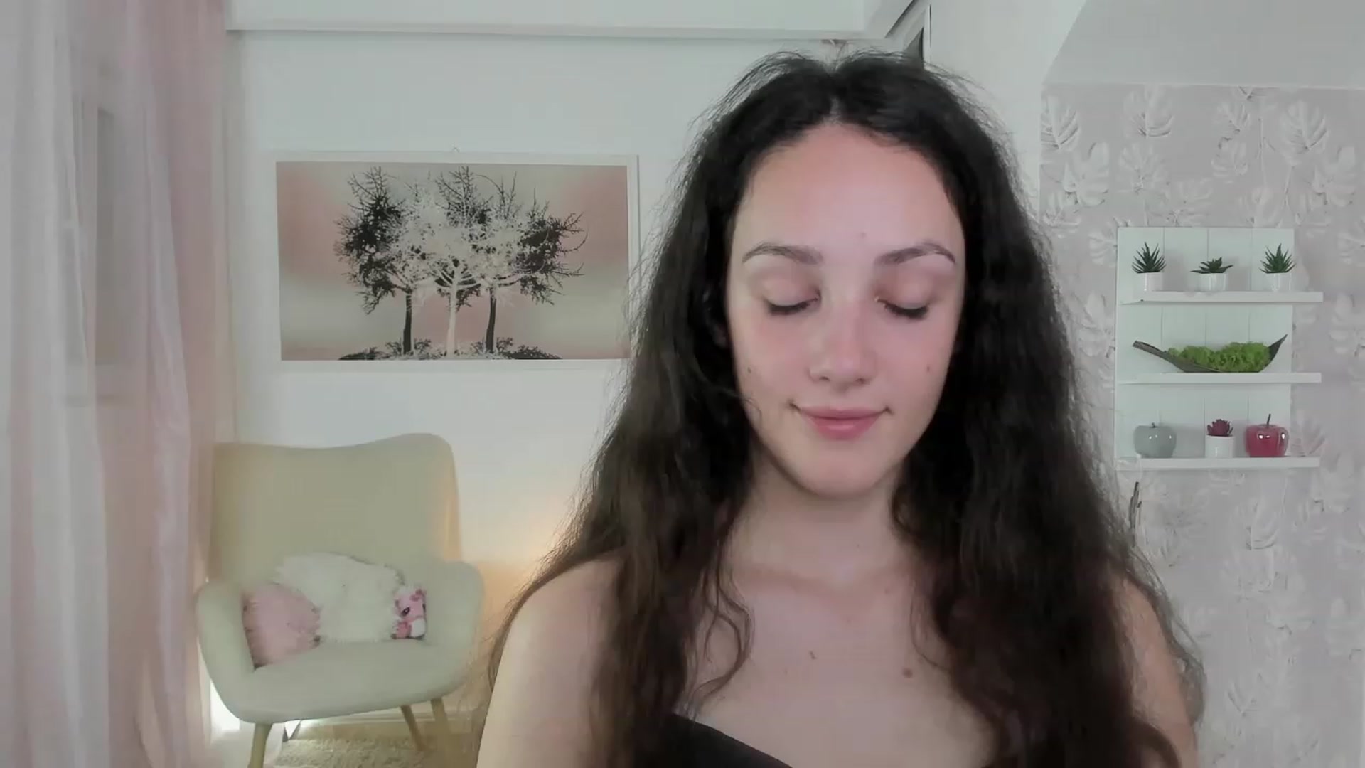 Gallery image thumbnail from Sophie_Rain18's myfreecams stream on, 05/31/2023, 15:04 image 3 of 20
