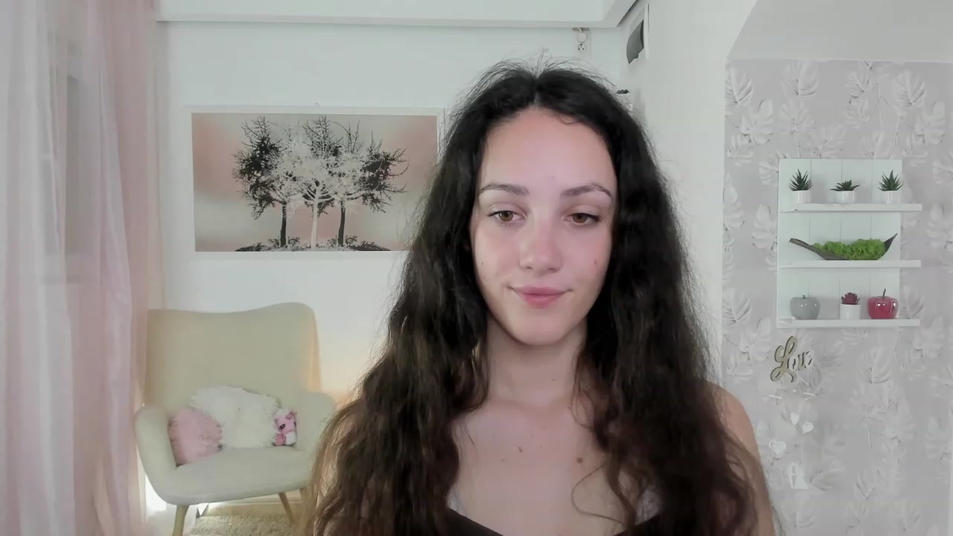 Gallery image thumbnail from Sophie_Rain18's myfreecams stream on, 05/31/2023, 15:04 image 9 of 20