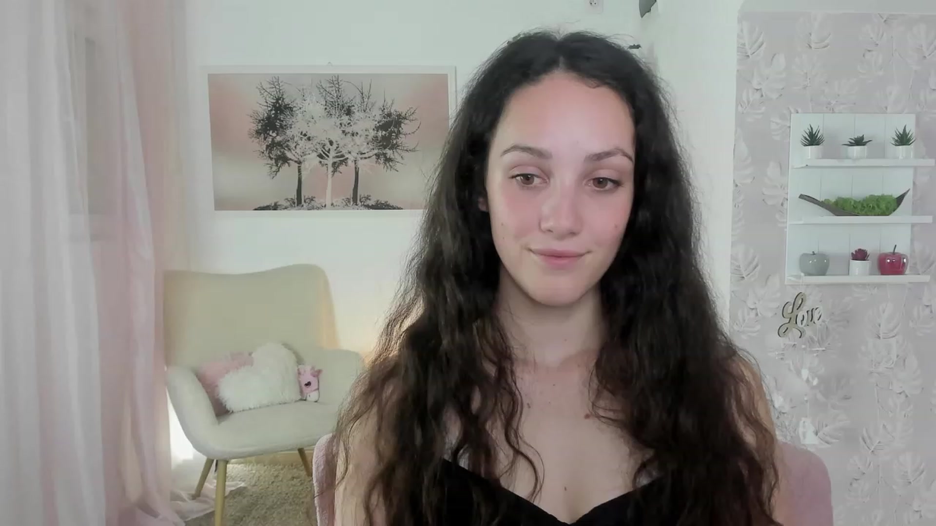 Gallery image thumbnail from Sophie_Rain18's myfreecams stream on, 05/31/2023, 18:52 image 1 of 20