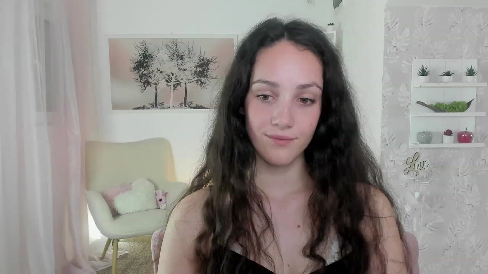 Gallery image thumbnail from Sophie_Rain18's myfreecams stream on, 05/31/2023, 18:52 image 11 of 20