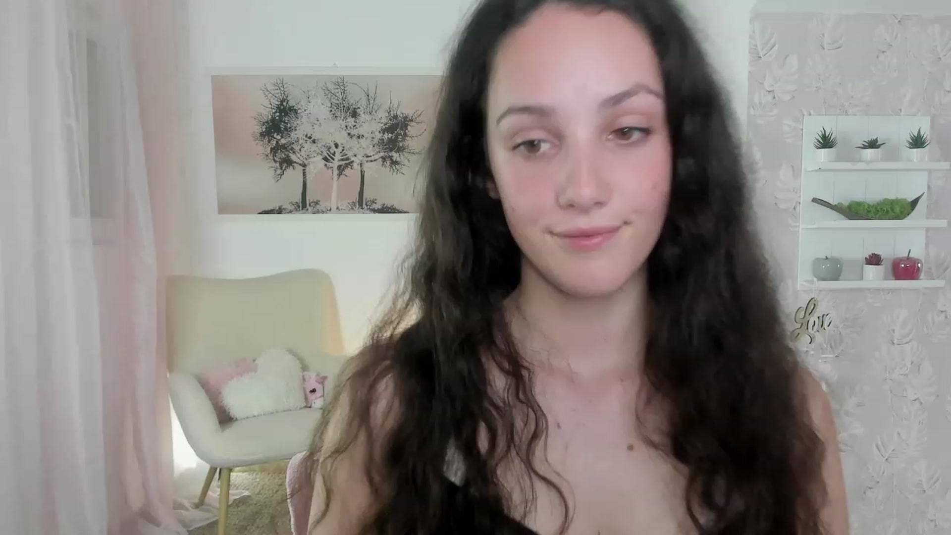 Gallery image thumbnail from Sophie_Rain18's myfreecams stream on, 05/31/2023, 18:52 image 4 of 20