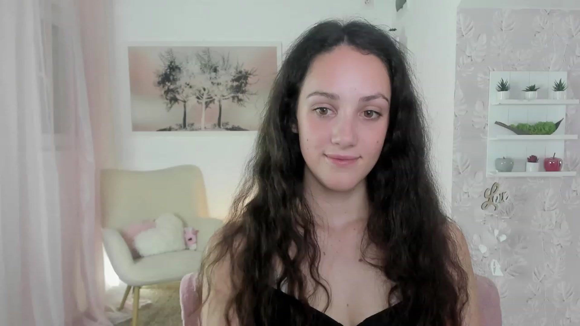 Gallery image thumbnail from Sophie_Rain18's myfreecams stream on, 05/31/2023, 18:52 image 3 of 20