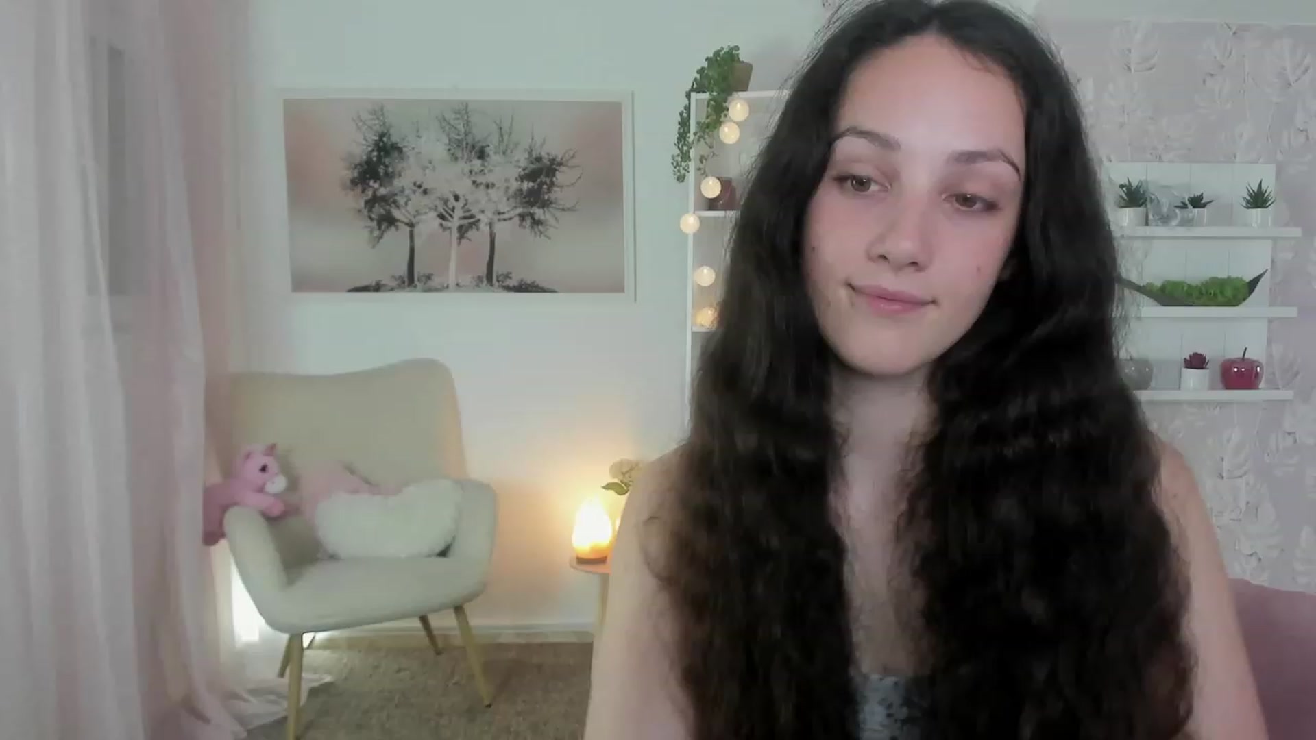 Gallery image thumbnail from Sophie_Rain18's myfreecams stream on, 06/02/2023, 14:10 image 15 of 20