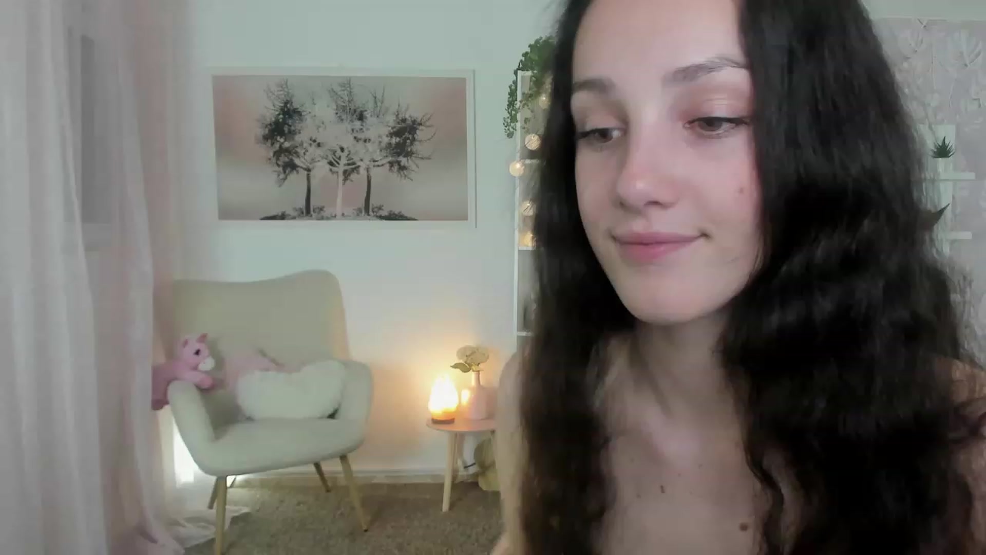 Gallery image thumbnail from Sophie_Rain18's myfreecams stream on, 06/02/2023, 14:10 image 10 of 20