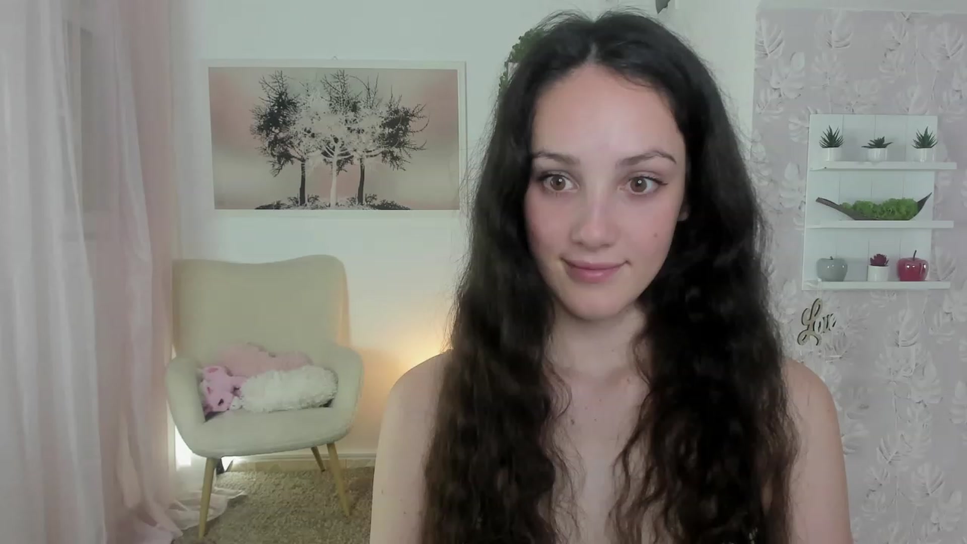 Gallery image thumbnail from Sophie_Rain18's myfreecams stream on, 06/02/2023, 15:13 image 14 of 20
