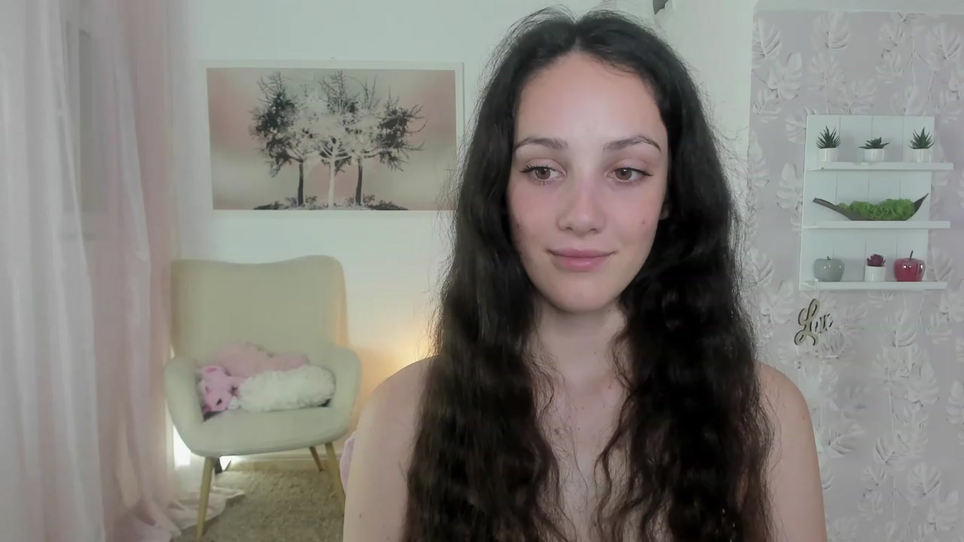 Gallery image thumbnail from Sophie_Rain18's myfreecams stream on, 06/02/2023, 15:13 image 16 of 20