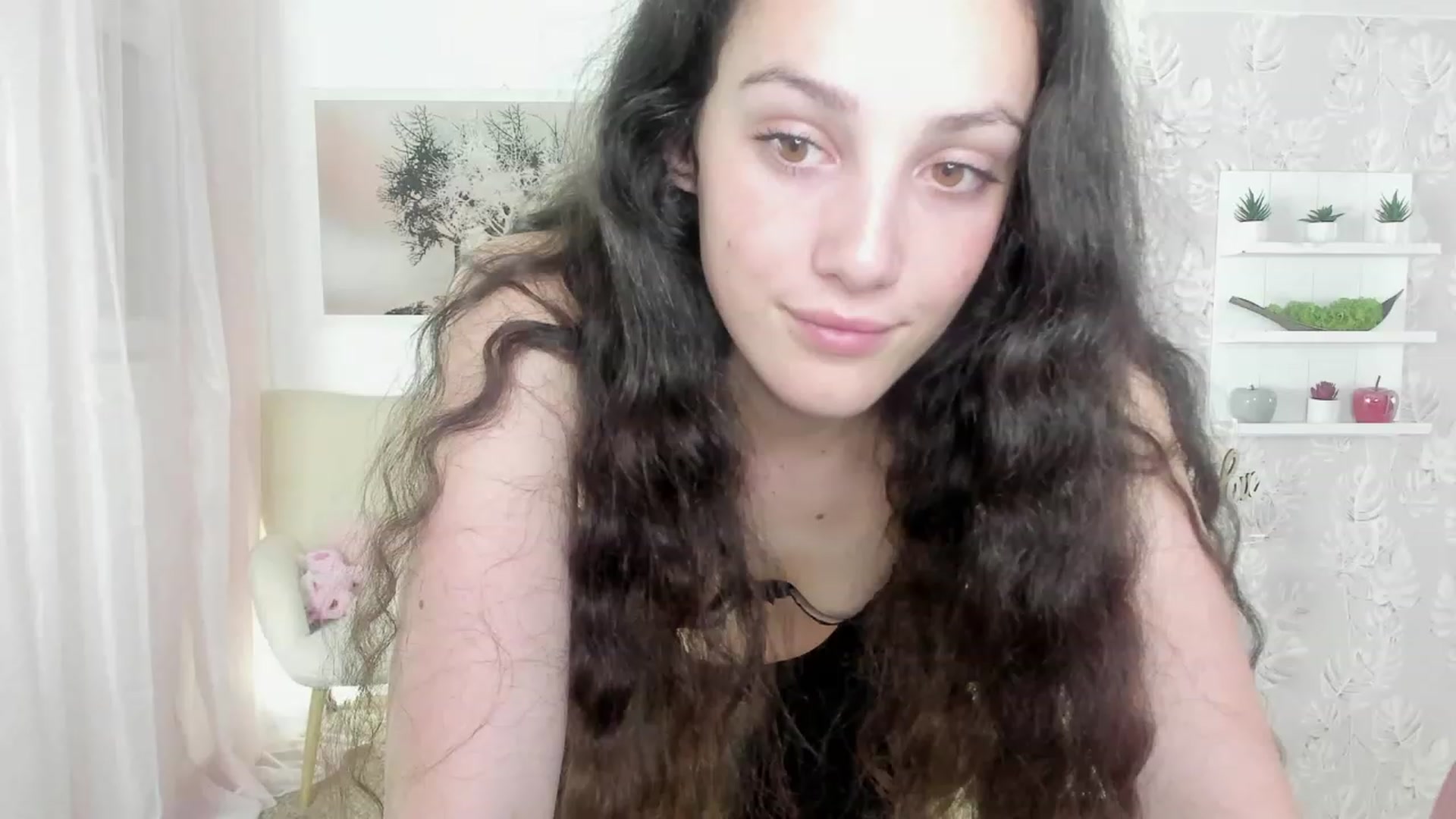 Gallery image thumbnail from Sophie_Rain18's myfreecams stream on, 06/02/2023, 15:13 image 10 of 20
