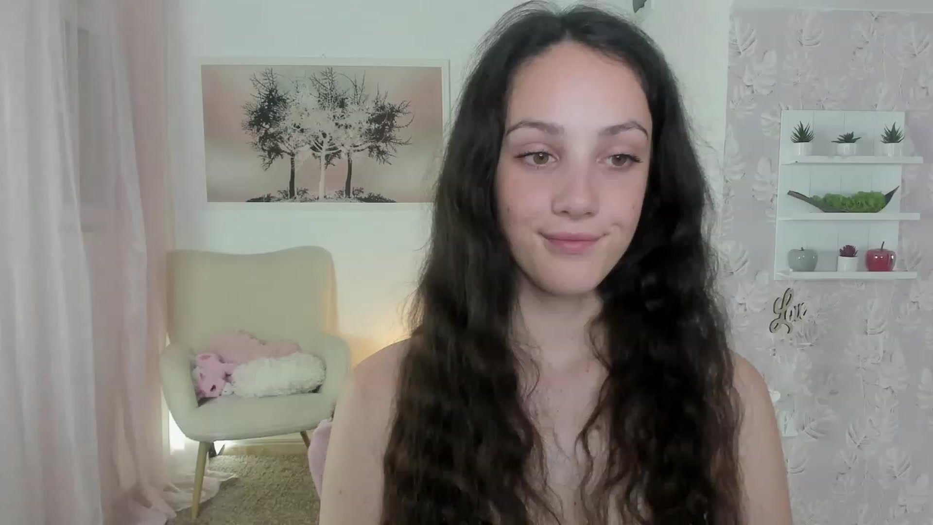 Gallery image thumbnail from Sophie_Rain18's myfreecams stream on, 06/02/2023, 15:13 image 15 of 20