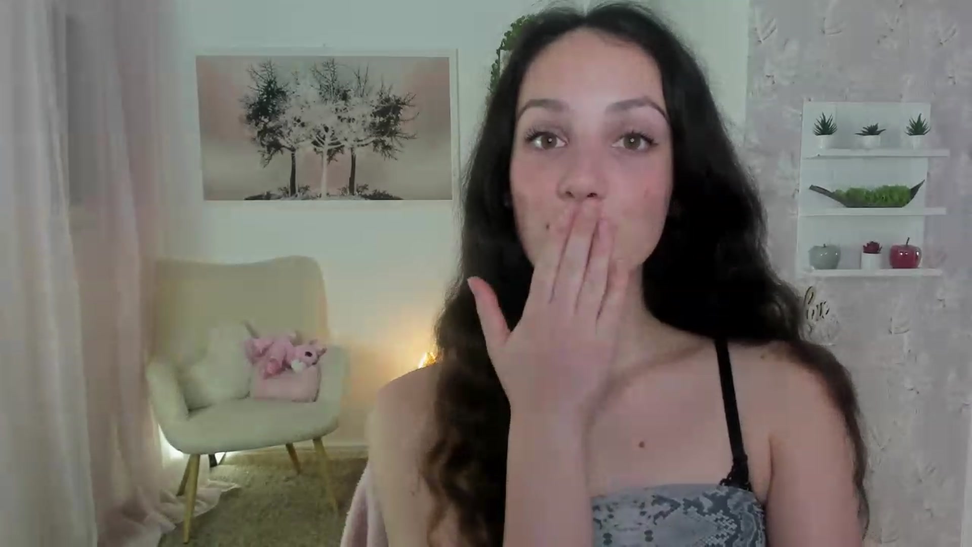 Gallery image thumbnail from Sophie_Rain18's myfreecams stream on, 06/02/2023, 17:59 image 18 of 20