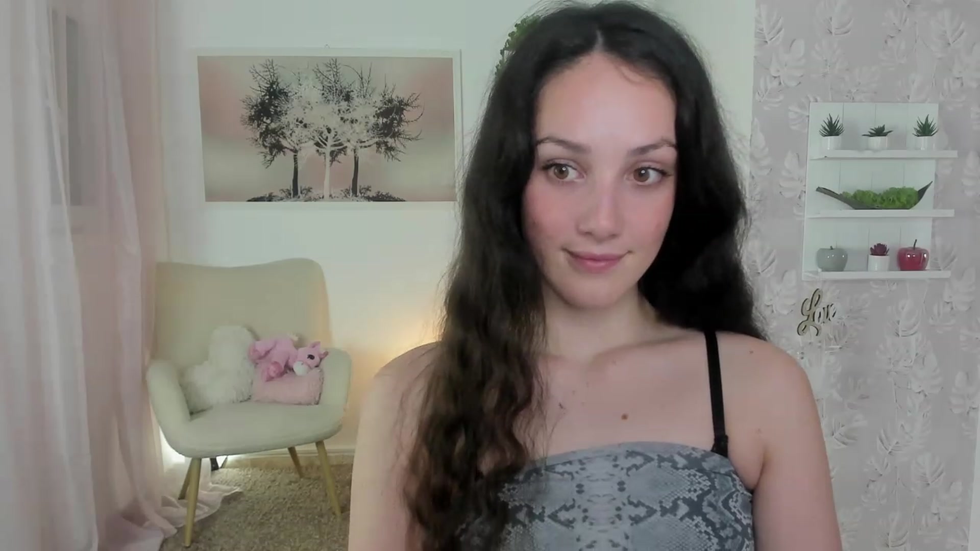 Gallery image thumbnail from Sophie_Rain18's myfreecams stream on, 06/02/2023, 17:59 image 20 of 20