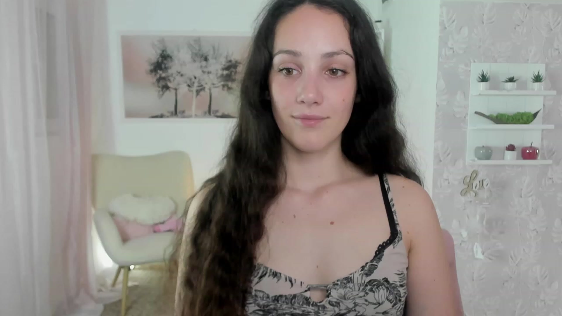 Gallery image thumbnail from Sophie_Rain18's myfreecams stream on, 06/03/2023, 15:22 image 2 of 20