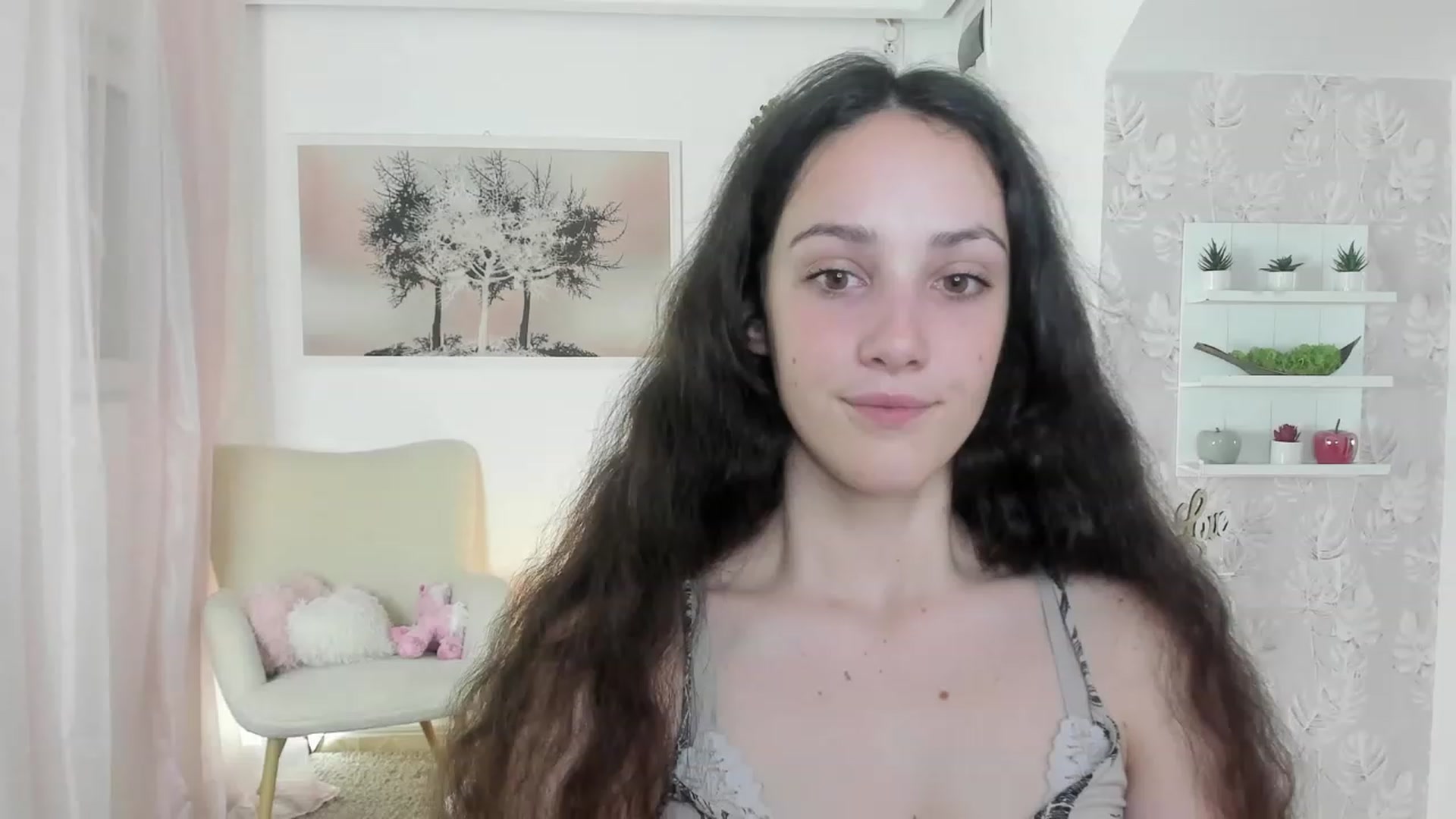 Gallery image thumbnail from Sophie_Rain18's myfreecams stream on, 06/12/2023, 14:27 image 17 of 20