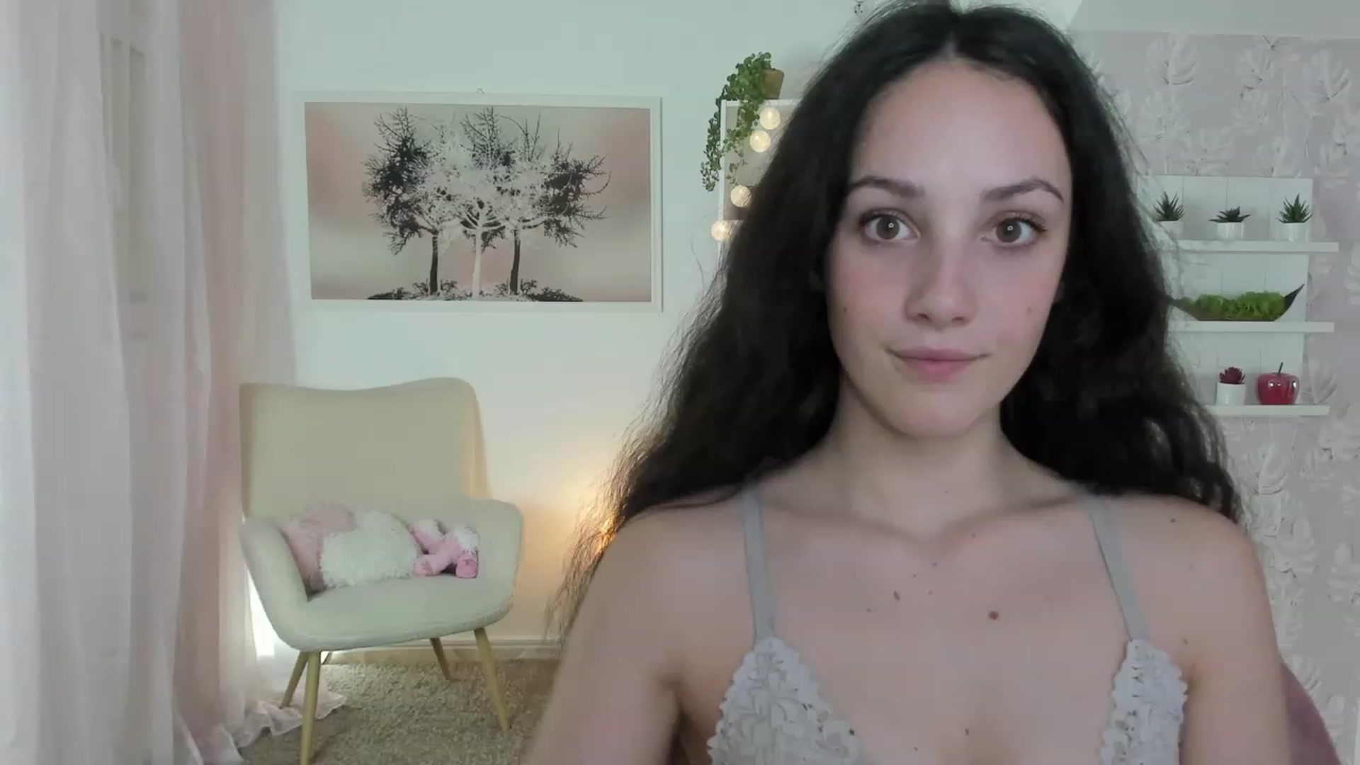 Gallery image thumbnail from Sophie_Rain18's myfreecams stream on, 06/12/2023, 16:31 image 12 of 20