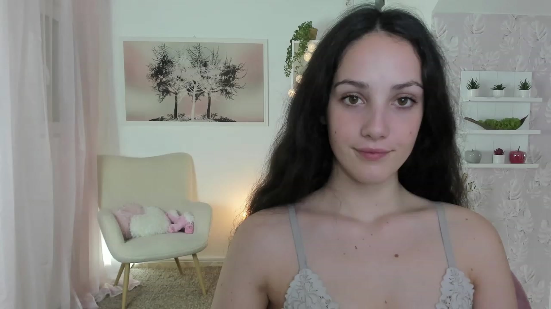 Gallery image thumbnail from Sophie_Rain18's myfreecams stream on, 06/12/2023, 16:31 image 15 of 20