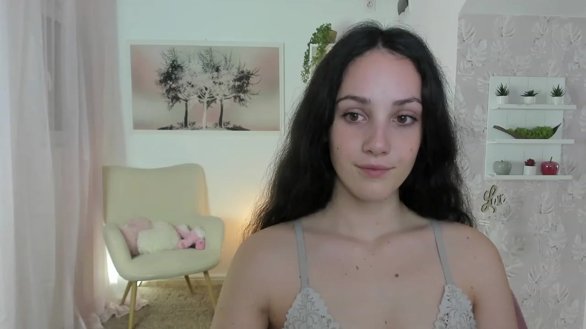 Gallery image thumbnail from Sophie_Rain18's myfreecams stream on, 06/12/2023, 16:31 image 20 of 20