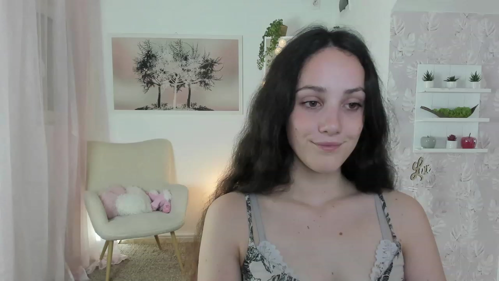Gallery image thumbnail from Sophie_Rain18's myfreecams stream on, 06/12/2023, 17:42 image 11 of 20