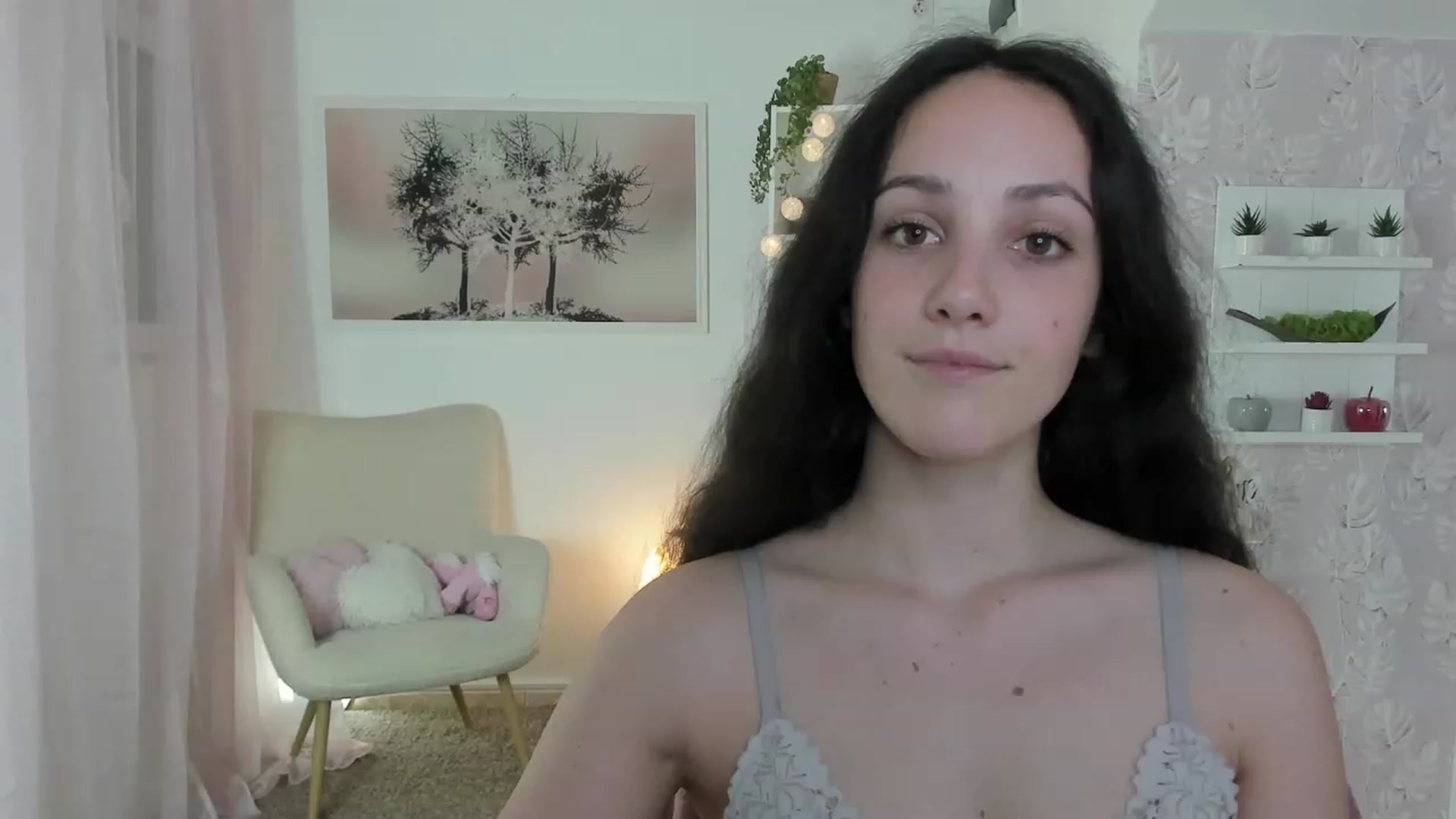 Gallery image thumbnail from Sophie_Rain18's myfreecams stream on, 06/12/2023, 18:09 image 19 of 20