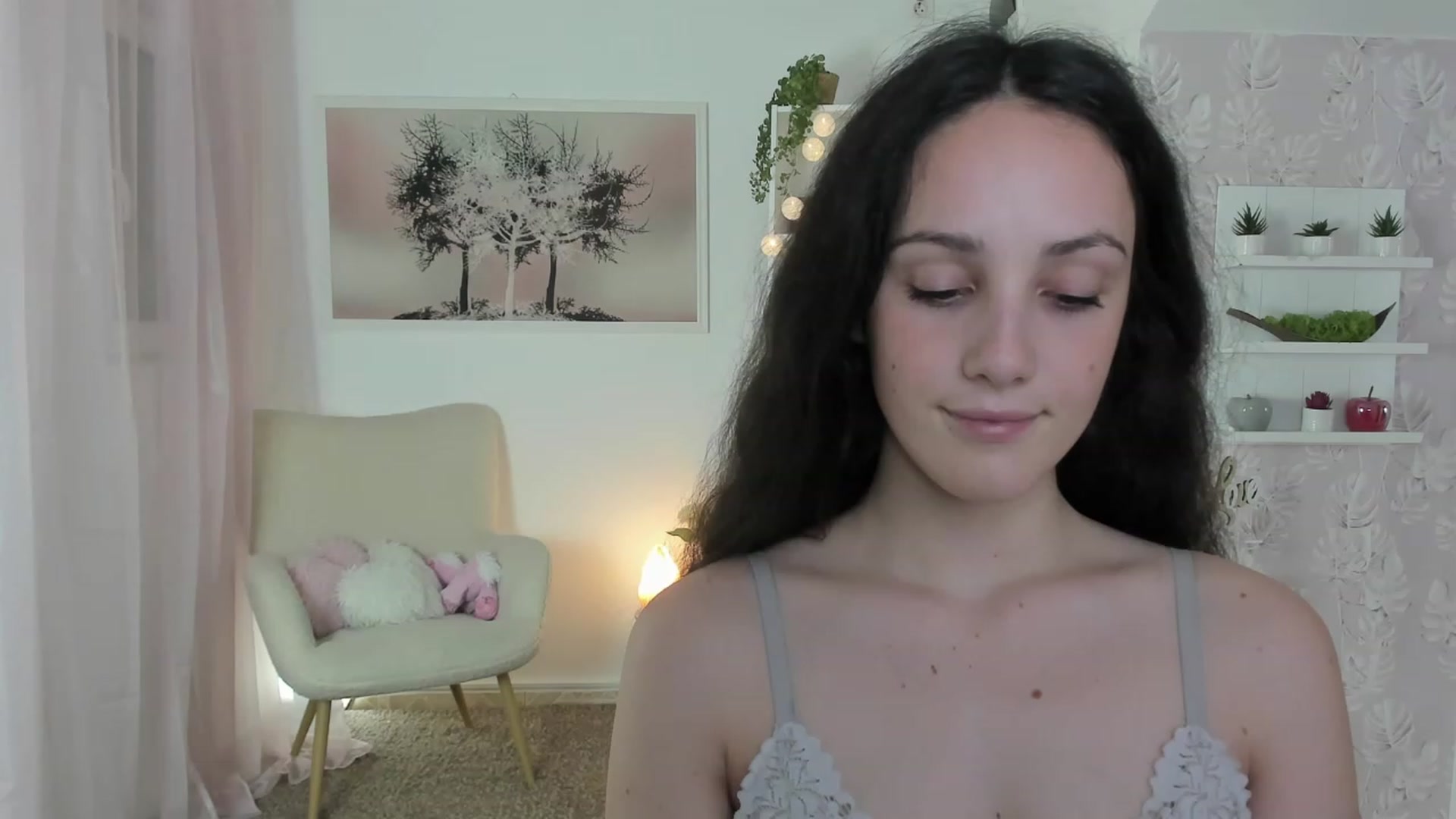 Gallery image thumbnail from Sophie_Rain18's myfreecams stream on, 06/12/2023, 18:09 image 9 of 20