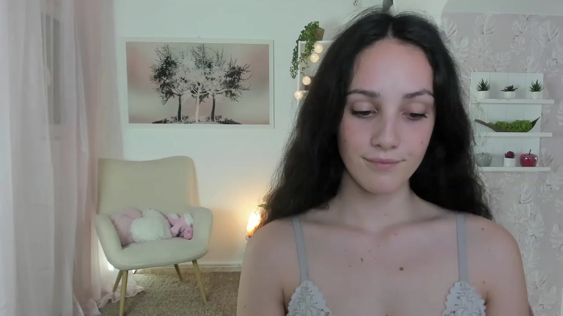 Gallery image thumbnail from Sophie_Rain18's myfreecams stream on, 06/12/2023, 18:09 image 20 of 20