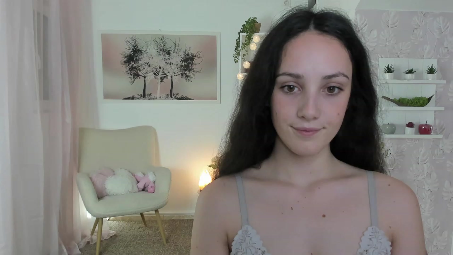 Gallery image thumbnail from Sophie_Rain18's myfreecams stream on, 06/12/2023, 18:09 image 14 of 20