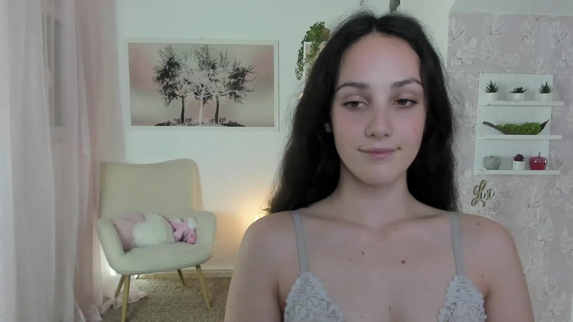 Gallery image thumbnail from Sophie_Rain18's myfreecams stream on, 06/12/2023, 18:09 image 7 of 20