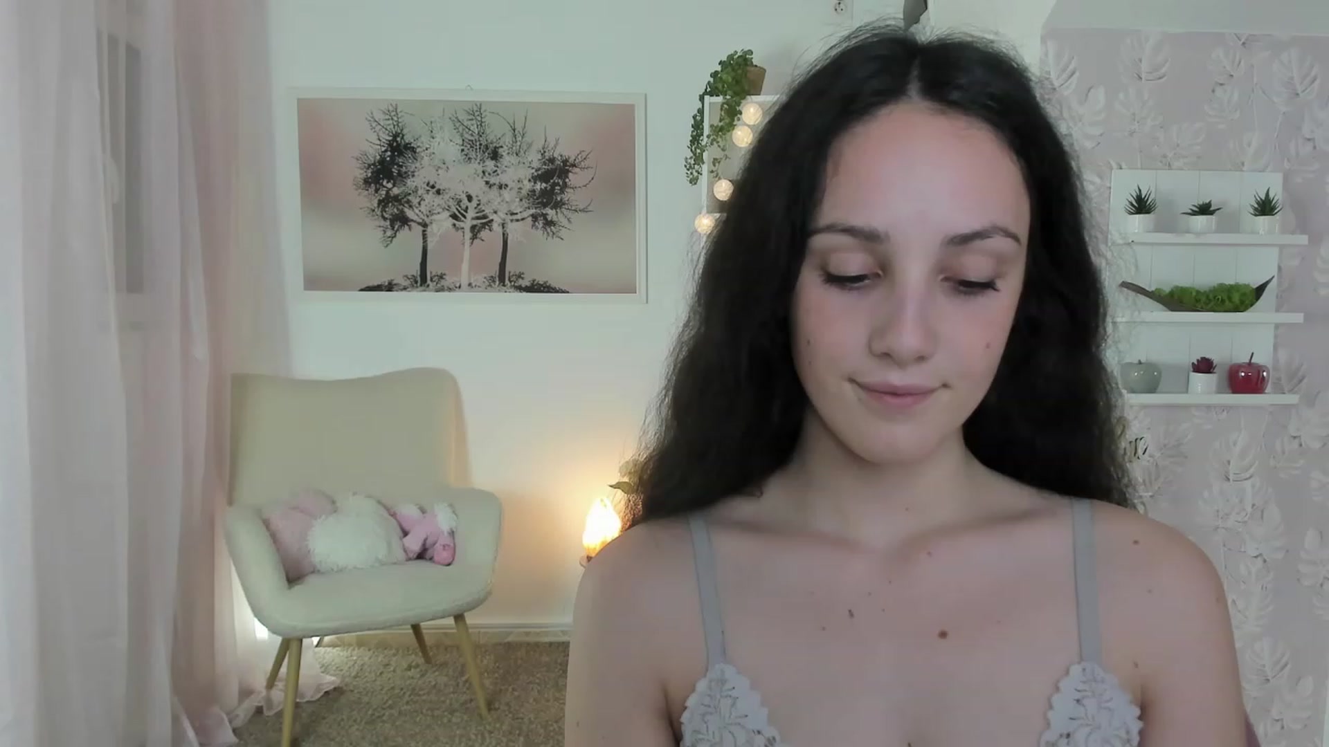 Gallery image thumbnail from Sophie_Rain18's myfreecams stream on, 06/12/2023, 18:09 image 16 of 20