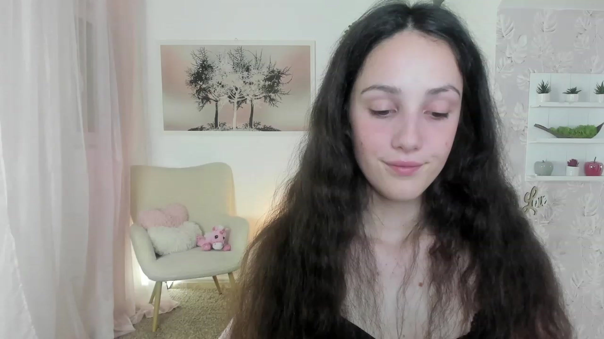 Gallery image thumbnail from Sophie_Rain18's myfreecams stream on, 06/13/2023, 18:13 image 1 of 20