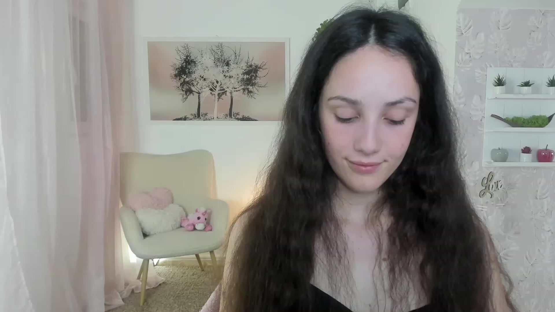 Gallery image thumbnail from Sophie_Rain18's myfreecams stream on, 06/13/2023, 18:13 image 3 of 20
