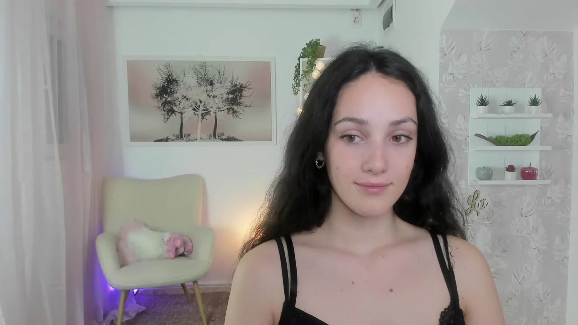 Gallery image thumbnail from Sophie_Rain18's myfreecams stream on, 06/14/2023, 14:54 image 1 of 20