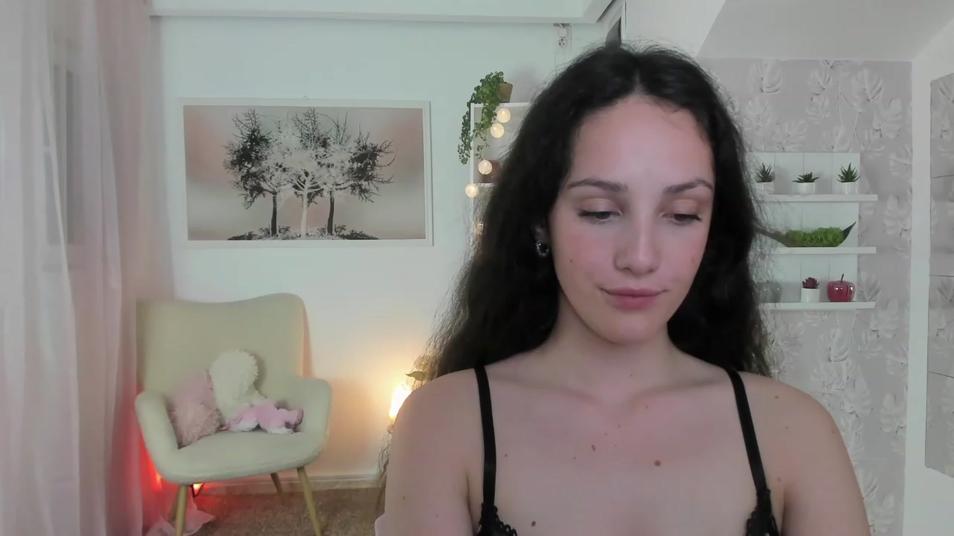 Gallery image thumbnail from Sophie_Rain18's myfreecams stream on, 06/15/2023, 18:02 image 14 of 20