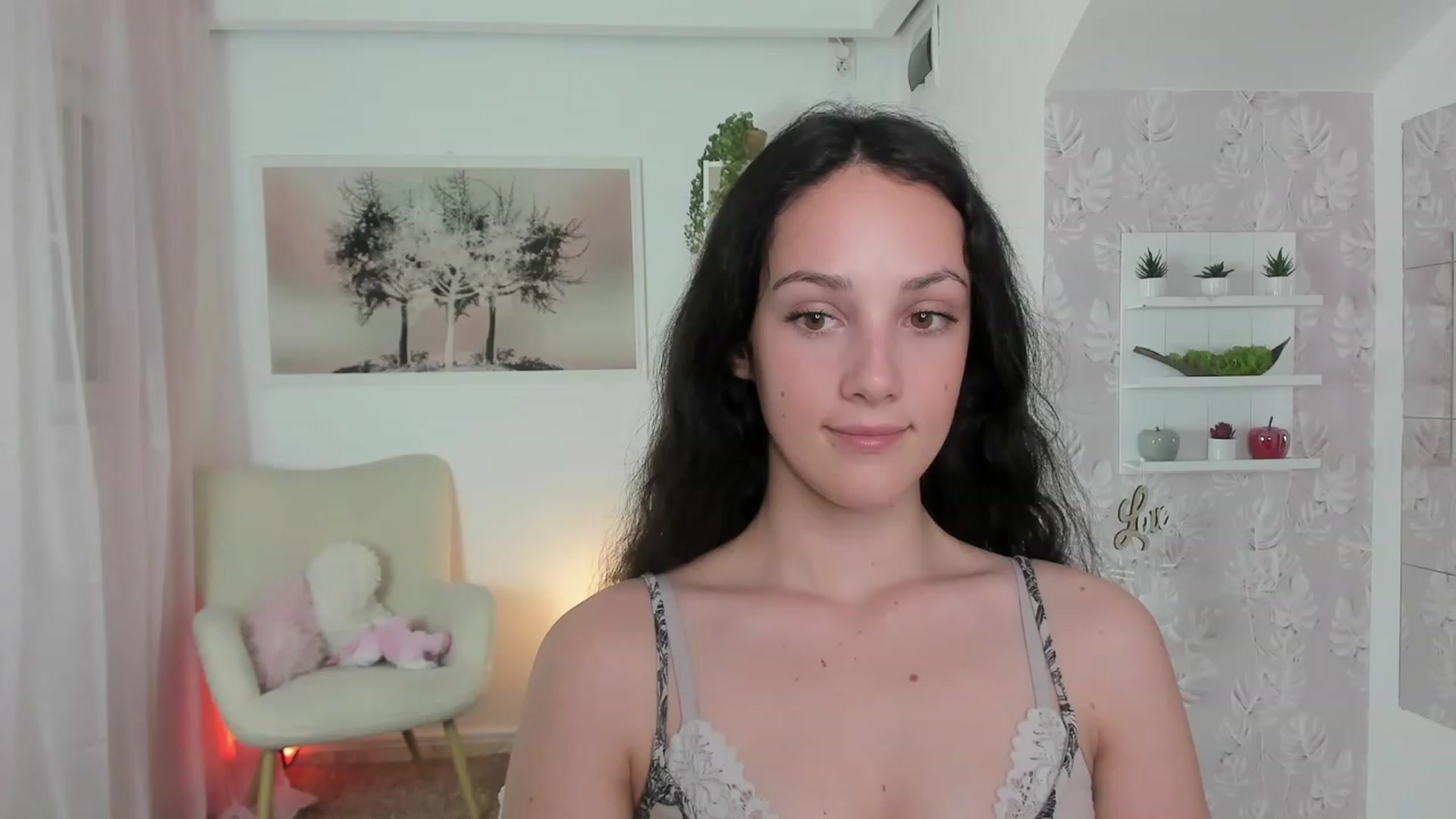 Gallery image thumbnail from Sophie_Rain18's myfreecams stream on, 06/16/2023, 14:53 image 18 of 20