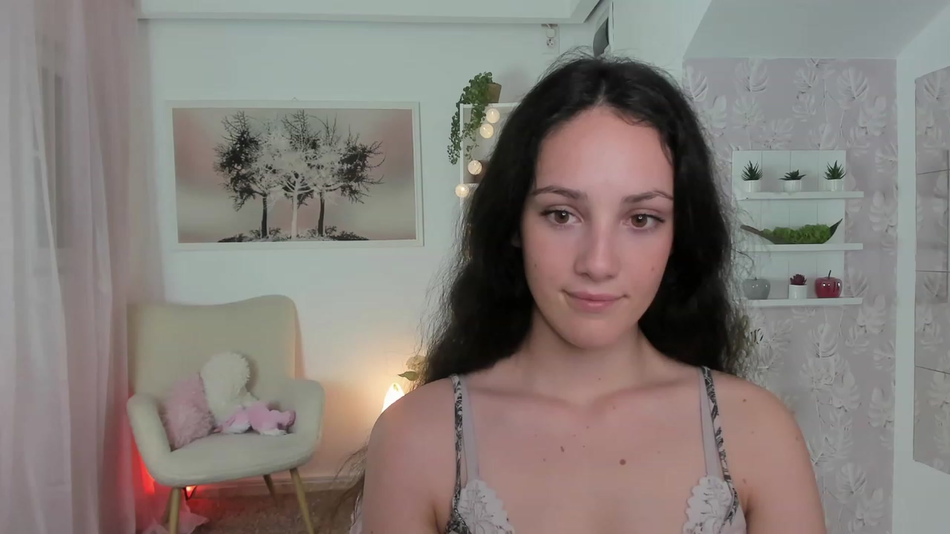 Gallery image thumbnail from Sophie_Rain18's myfreecams stream on, 06/16/2023, 14:53 image 13 of 20