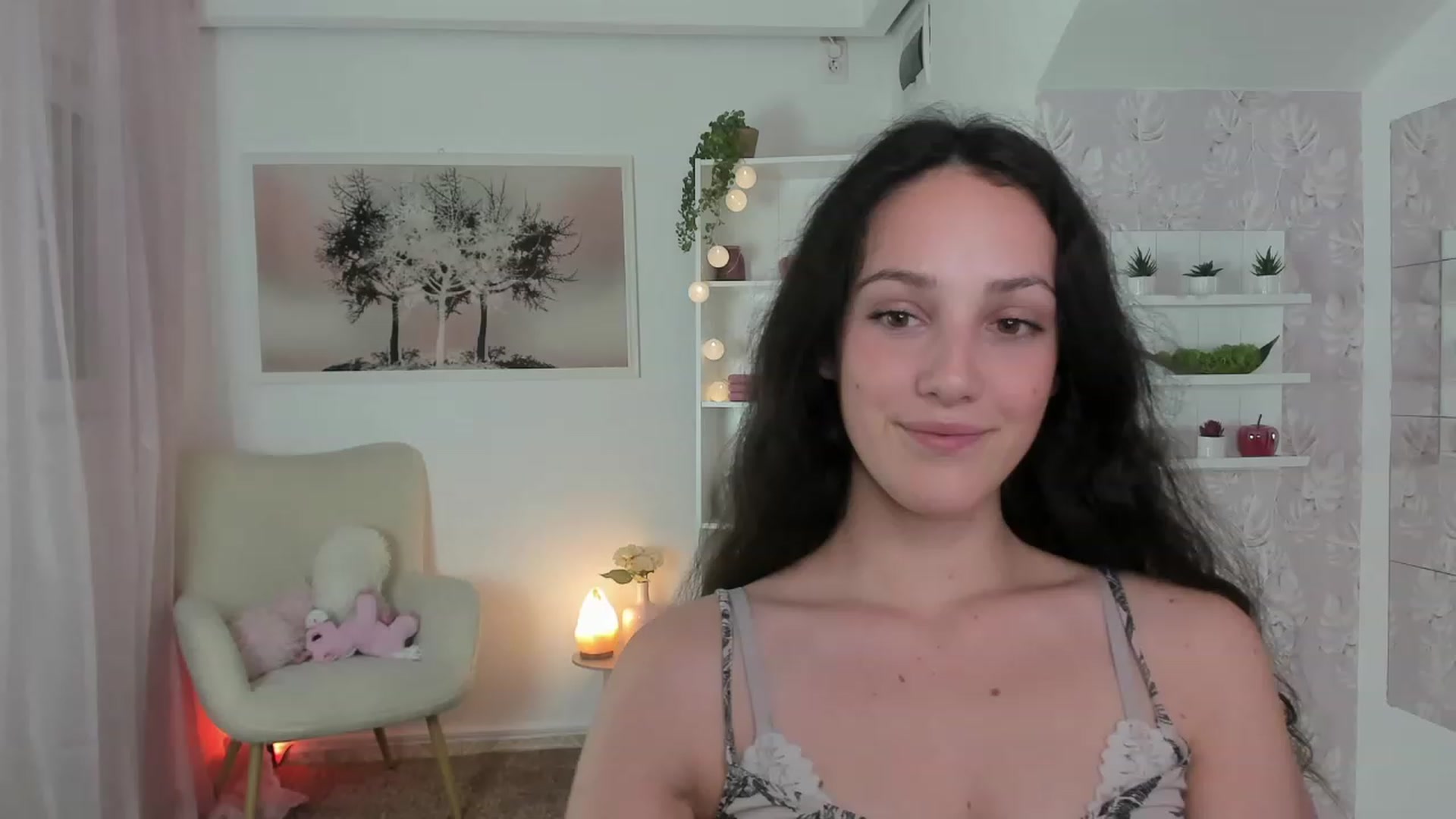 Gallery image thumbnail from Sophie_Rain18's myfreecams stream on, 06/16/2023, 17:21 image 16 of 20