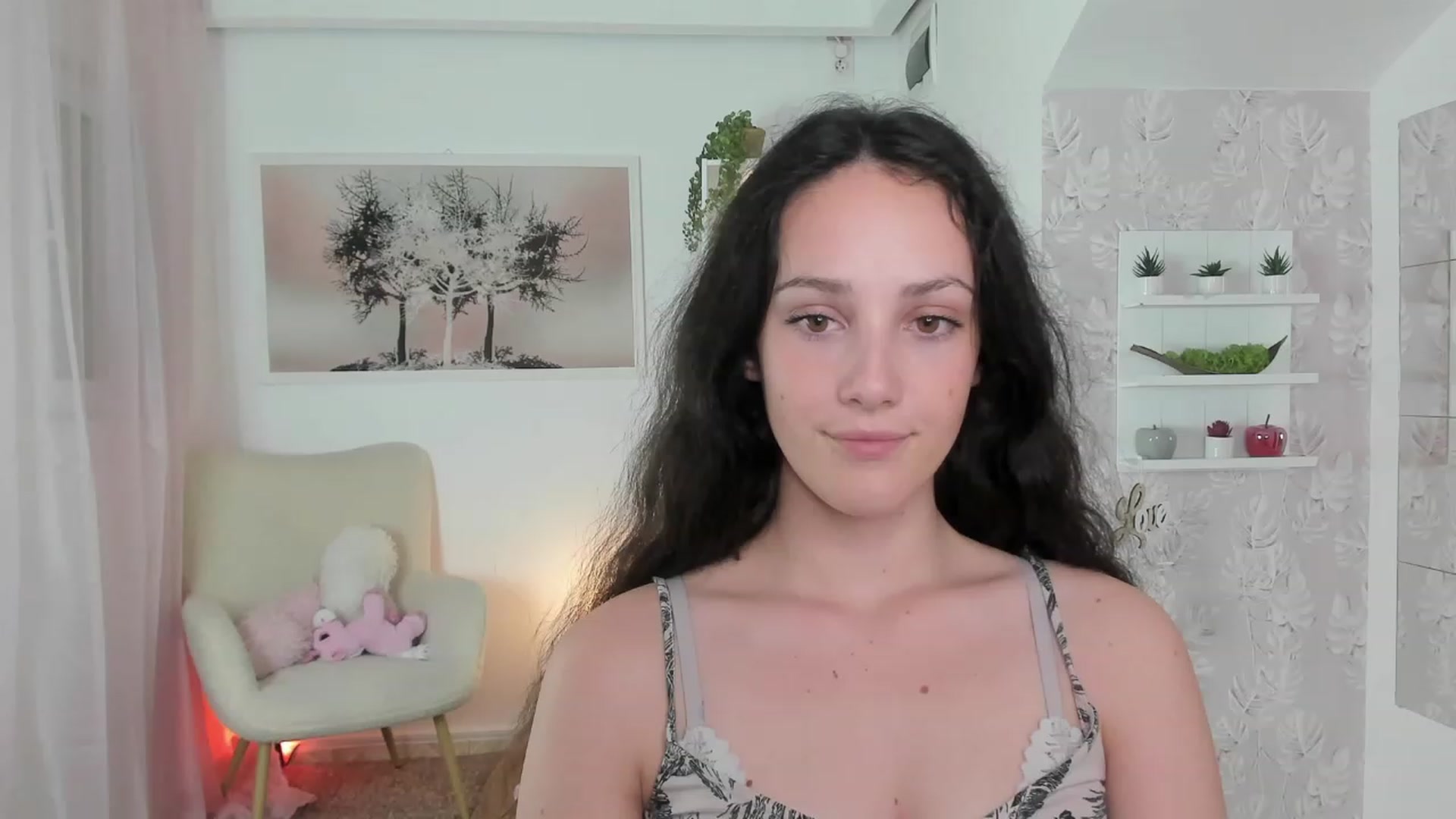 Gallery image thumbnail from Sophie_Rain18's myfreecams stream on, 06/16/2023, 17:21 image 1 of 20