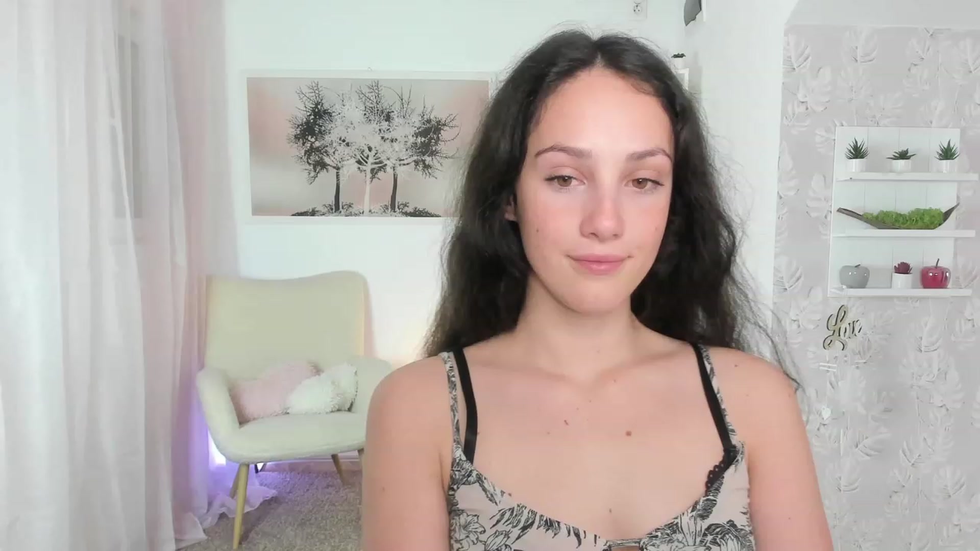 Gallery image thumbnail from Sophie_Rain18's myfreecams stream on, 06/19/2023, 14:25 image 19 of 20