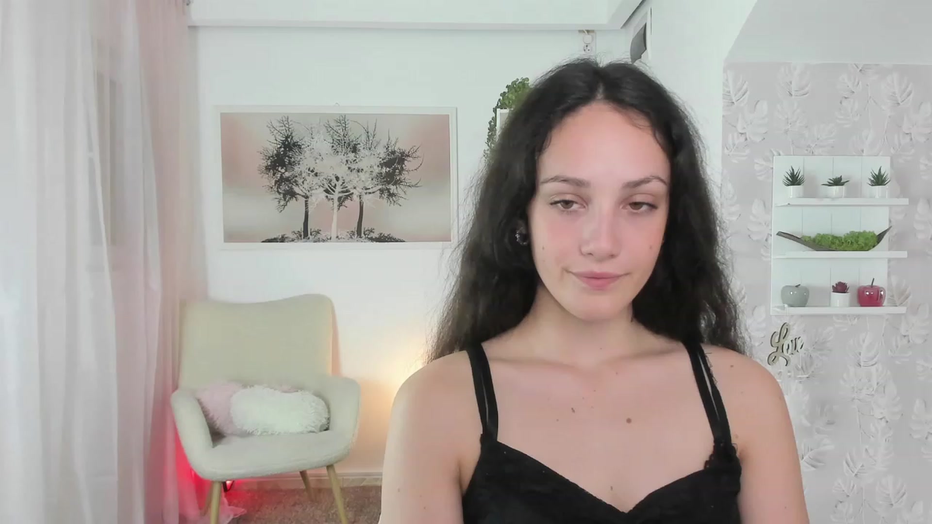 Gallery image thumbnail from Sophie_Rain18's myfreecams stream on, 06/20/2023, 14:39 image 5 of 20