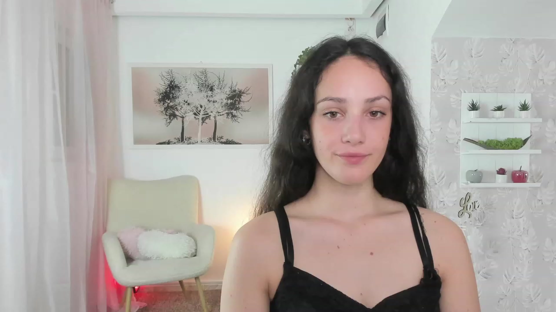 Gallery image thumbnail from Sophie_Rain18's myfreecams stream on, 06/20/2023, 14:39 image 10 of 20