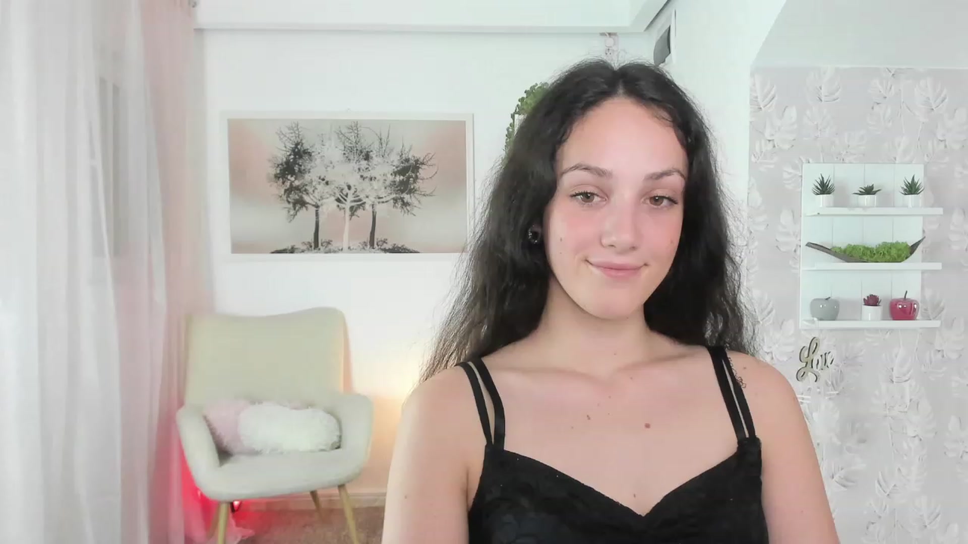 Gallery image thumbnail from Sophie_Rain18's myfreecams stream on, 06/20/2023, 14:39 image 20 of 20