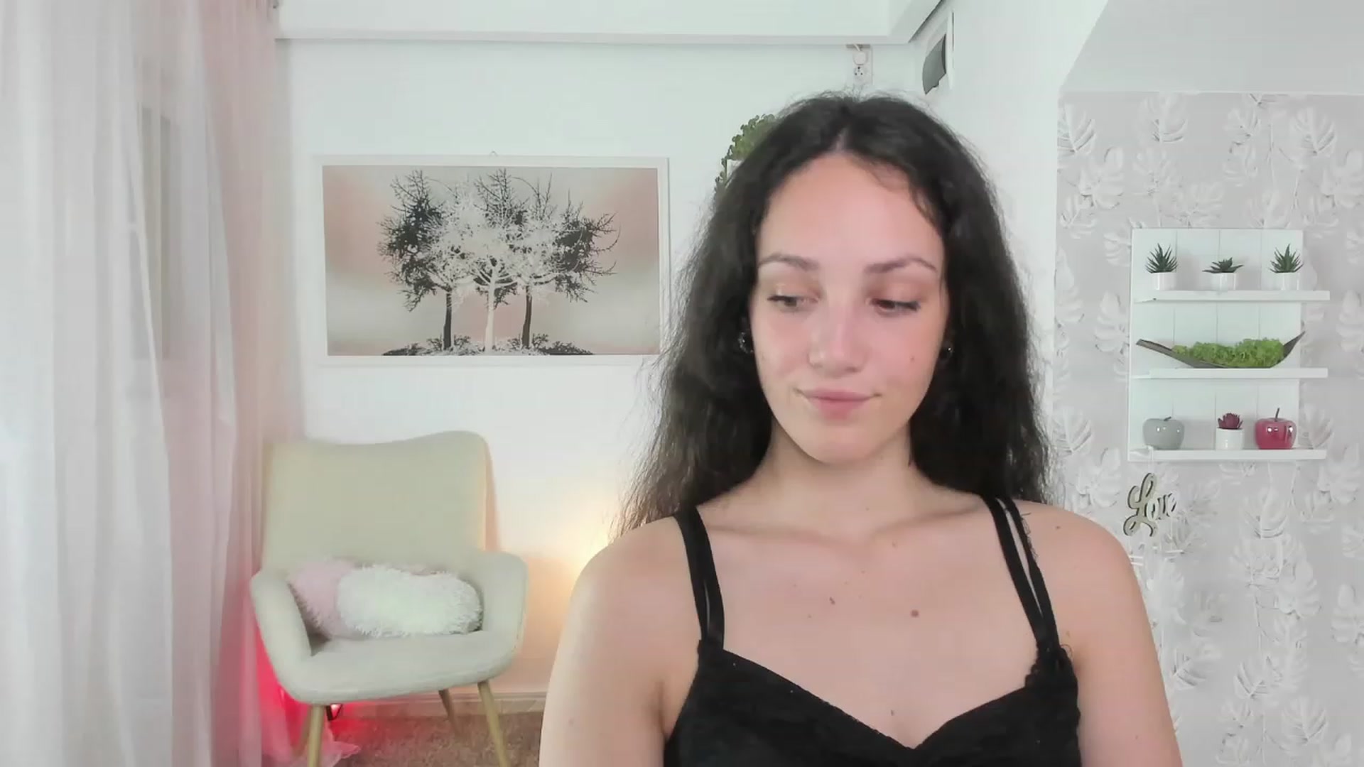 Gallery image thumbnail from Sophie_Rain18's myfreecams stream on, 06/20/2023, 14:39 image 14 of 20