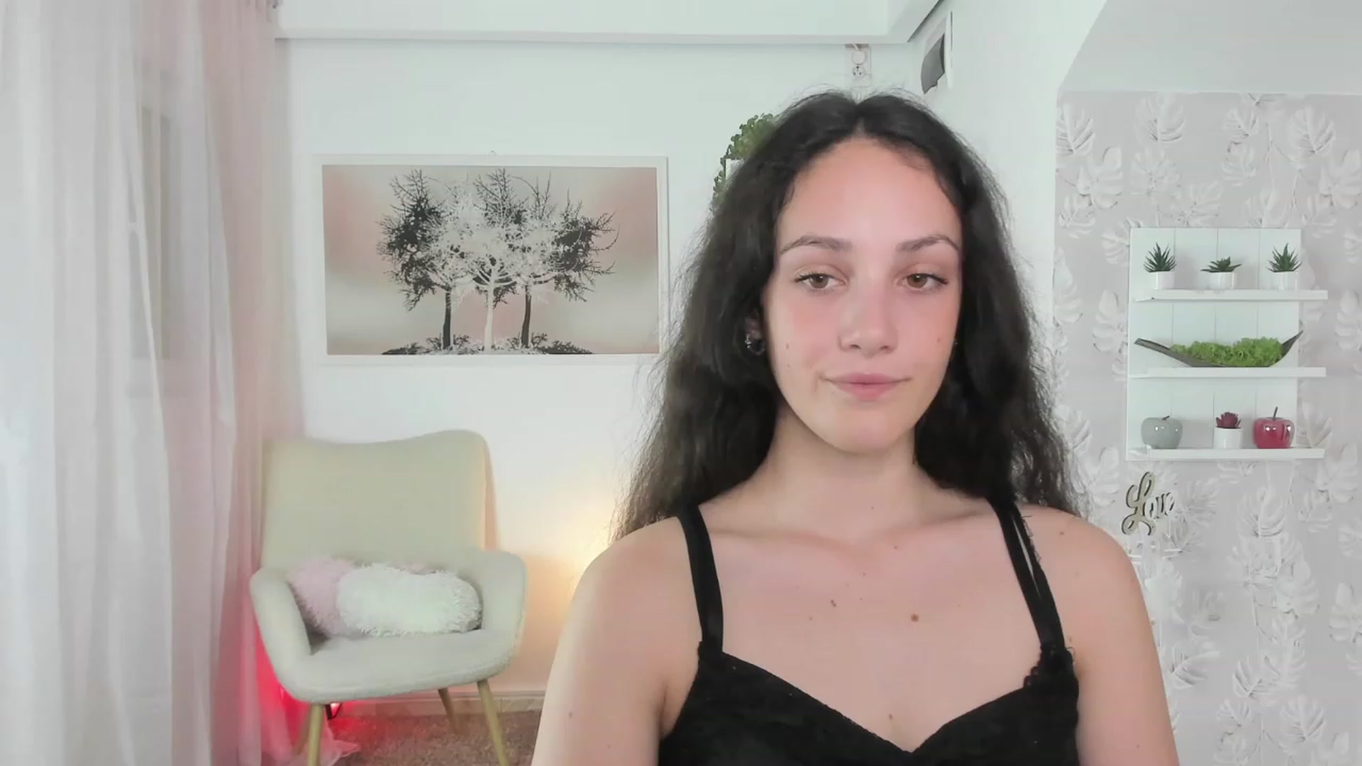 Gallery image thumbnail from Sophie_Rain18's myfreecams stream on, 06/20/2023, 14:39 image 6 of 20