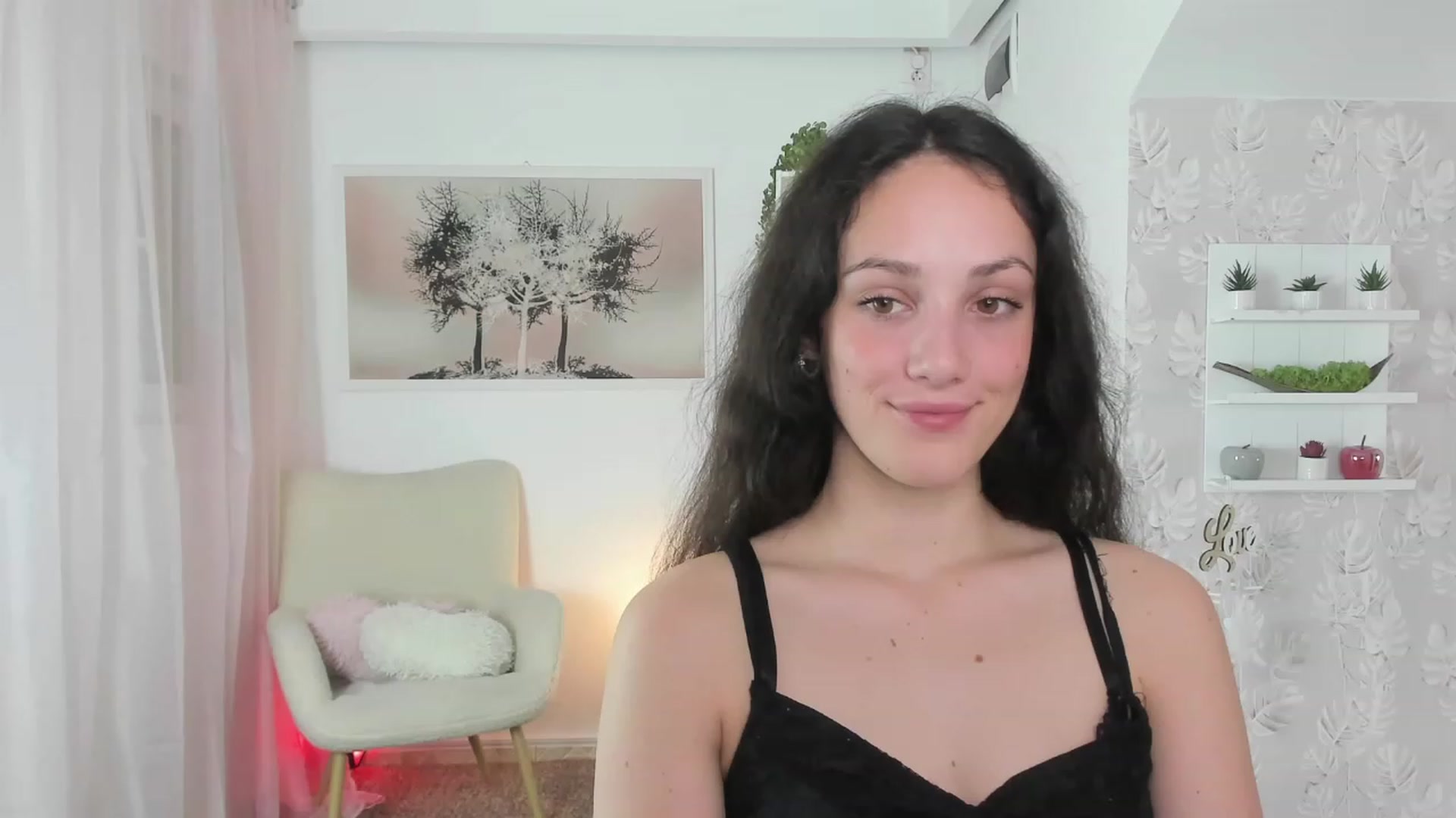 Gallery image thumbnail from Sophie_Rain18's myfreecams stream on, 06/20/2023, 14:39 image 15 of 20
