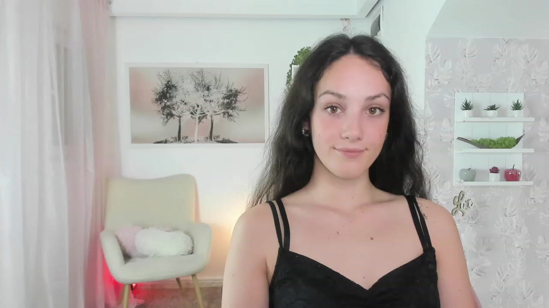 Gallery image thumbnail from Sophie_Rain18's myfreecams stream on, 06/20/2023, 14:39 image 19 of 20